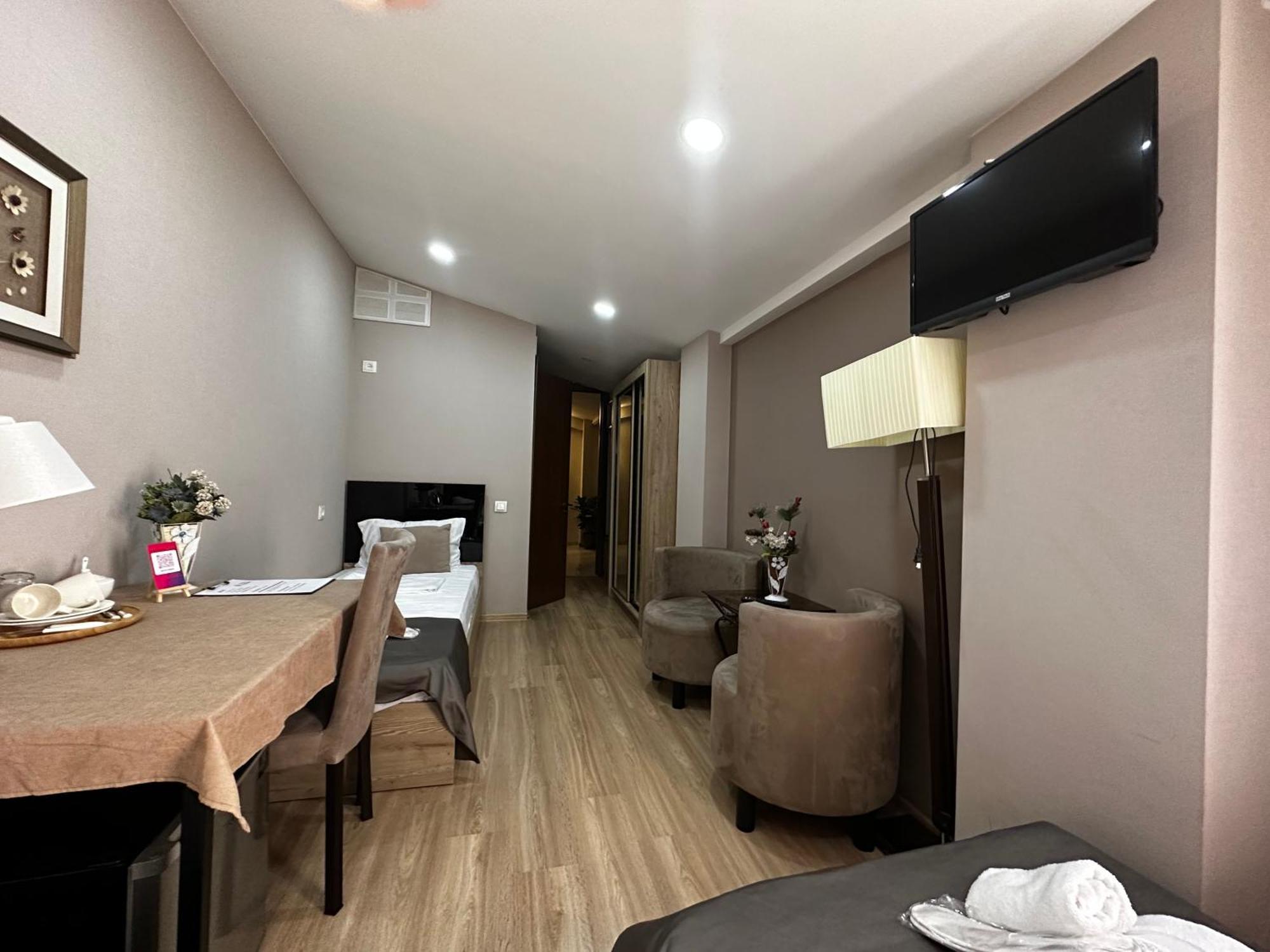 Terrace Tbilisi Center Hotell Eksteriør bilde
