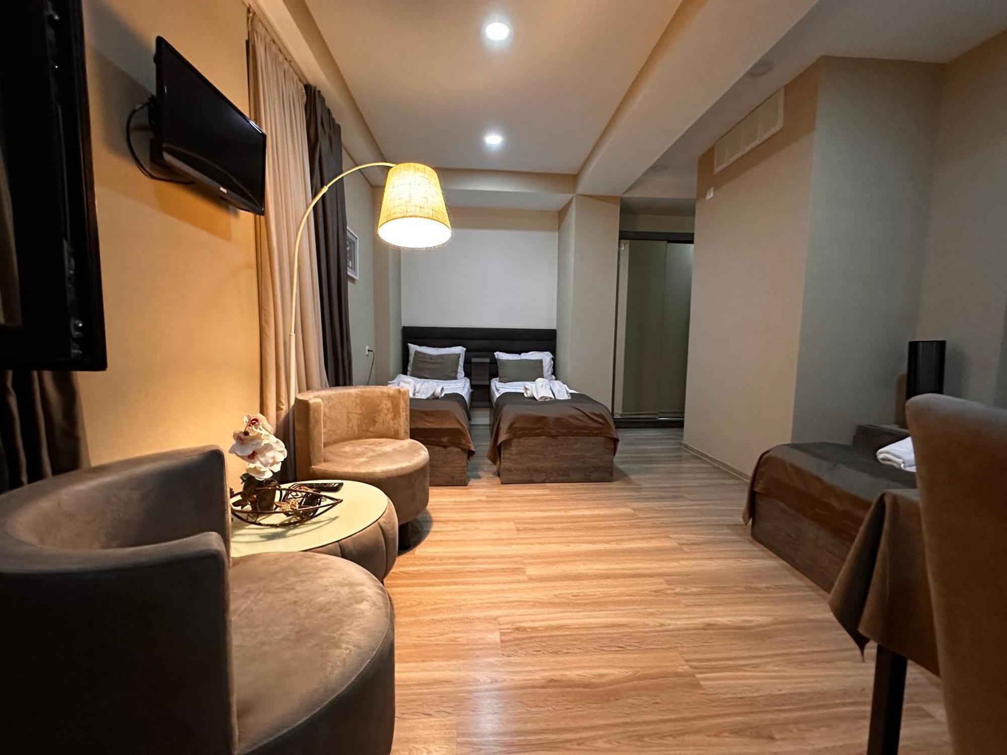 Terrace Tbilisi Center Hotell Eksteriør bilde