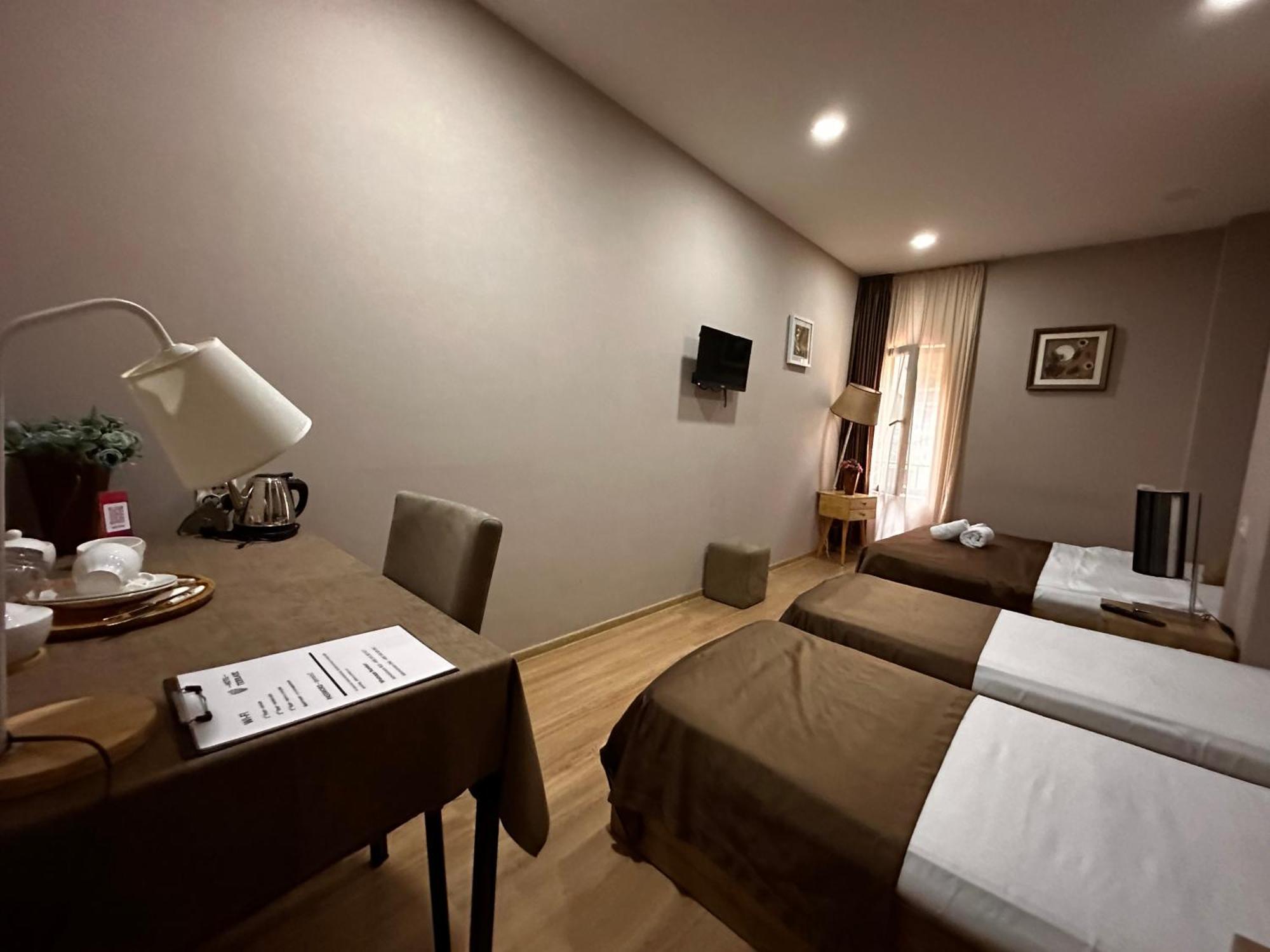 Terrace Tbilisi Center Hotell Eksteriør bilde