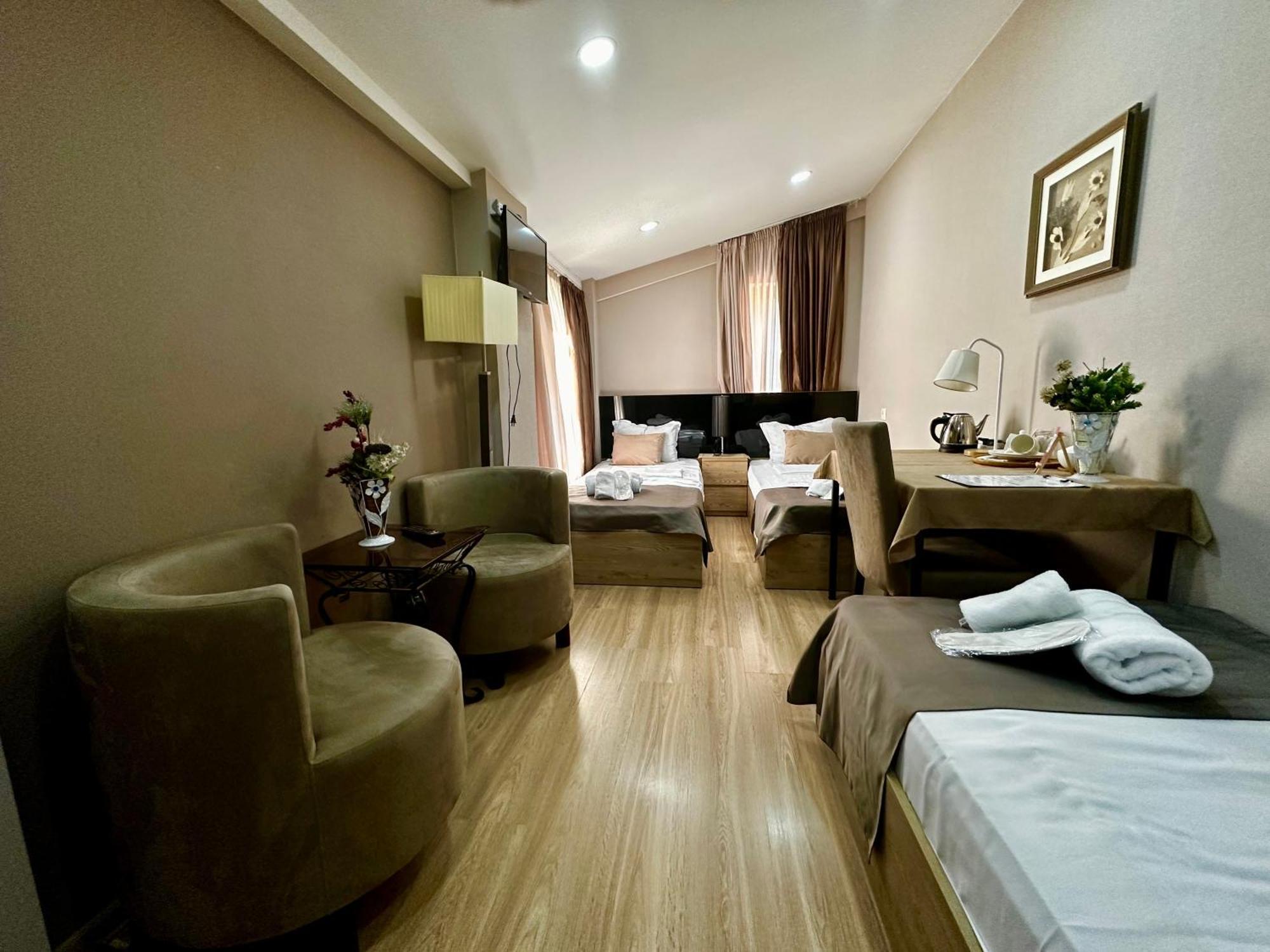 Terrace Tbilisi Center Hotell Eksteriør bilde